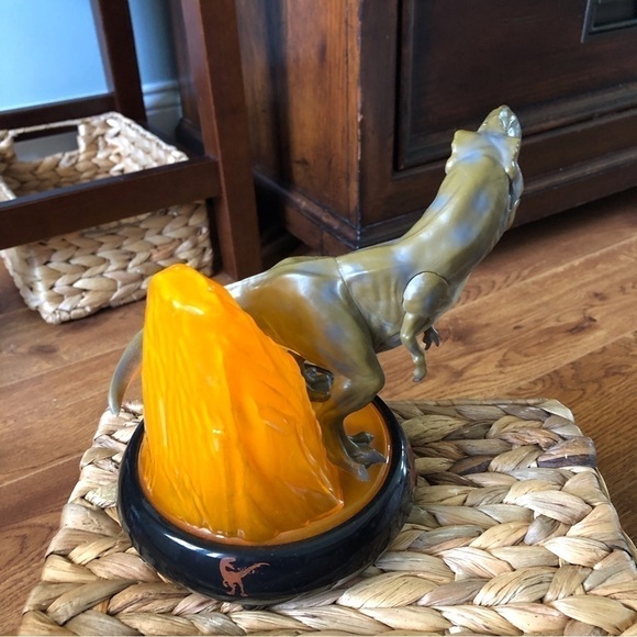 Jurassic World push button timer night light - Picture 4 of 6